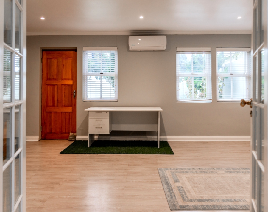 5 Bedroom Property for Sale in Milnerton Central Western Cape